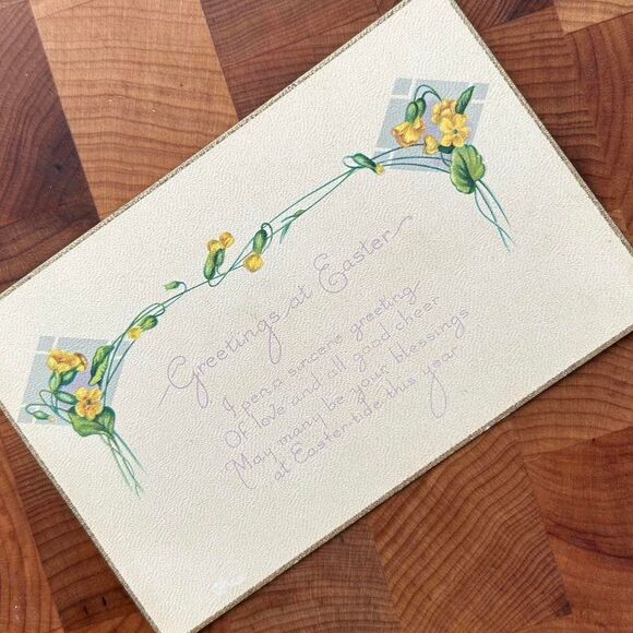 Beautiful Antique Vintage Easter Postcard w/ Daffodil Flowers - Picture 2 of 3